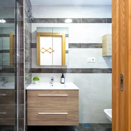 Grace - 3 Bedroom Centre 公寓 *